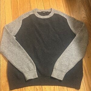 Theory Black and Gray Crewneck Sweater with Ribbed Cuffs XL
